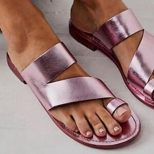 NWT Free People Abilene Sandals Flats 8.5 9 EU 39 Shiny Pink Leather Slides